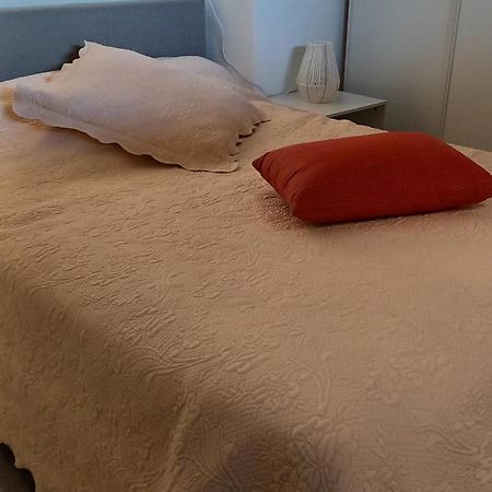 Appartement Individuel En Maison Beaumont-sur-Oise Esterno foto